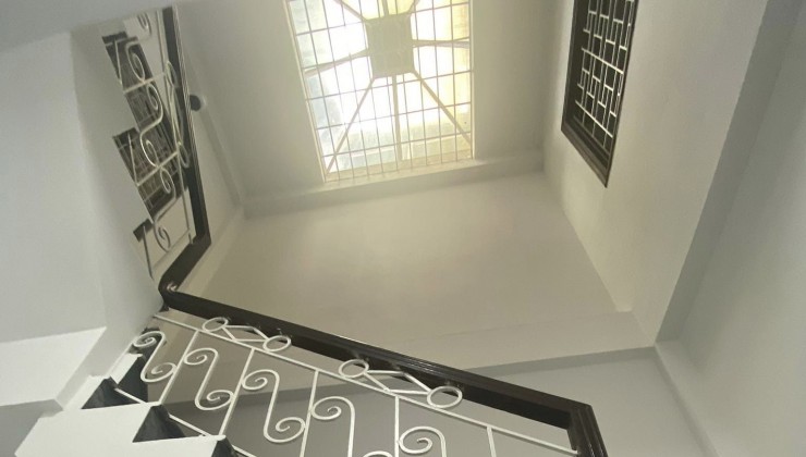 CHO THUÊ NHÀ NGUYÊN CĂN  NGÕ YÊN LÃNG, 80M2, 4 TẦNG, 4 NGỦ, 4 WC, GIÁ 20 TRIỆU
